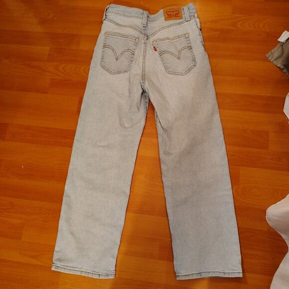 Levi’s Ribcage Straight Jeans-Sz 27x27- Light Blue Wash – High Rise – Button Fly - Picture 2 of 10
